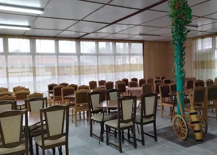 Elit Village 假日公园 *